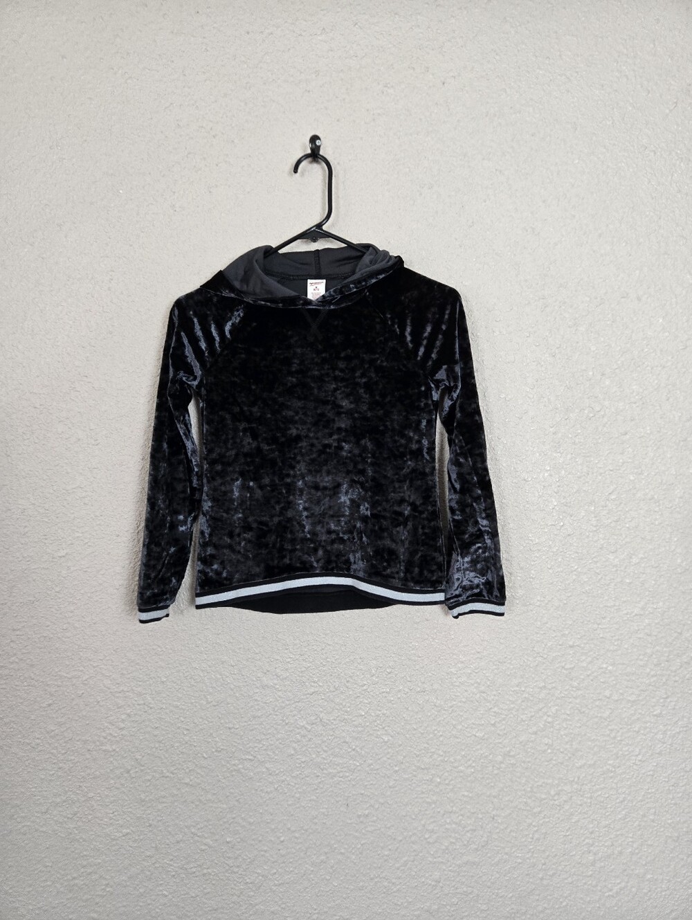 Arizona Jean Co Womens Black Hoodie Size 10/12 New #2B8017